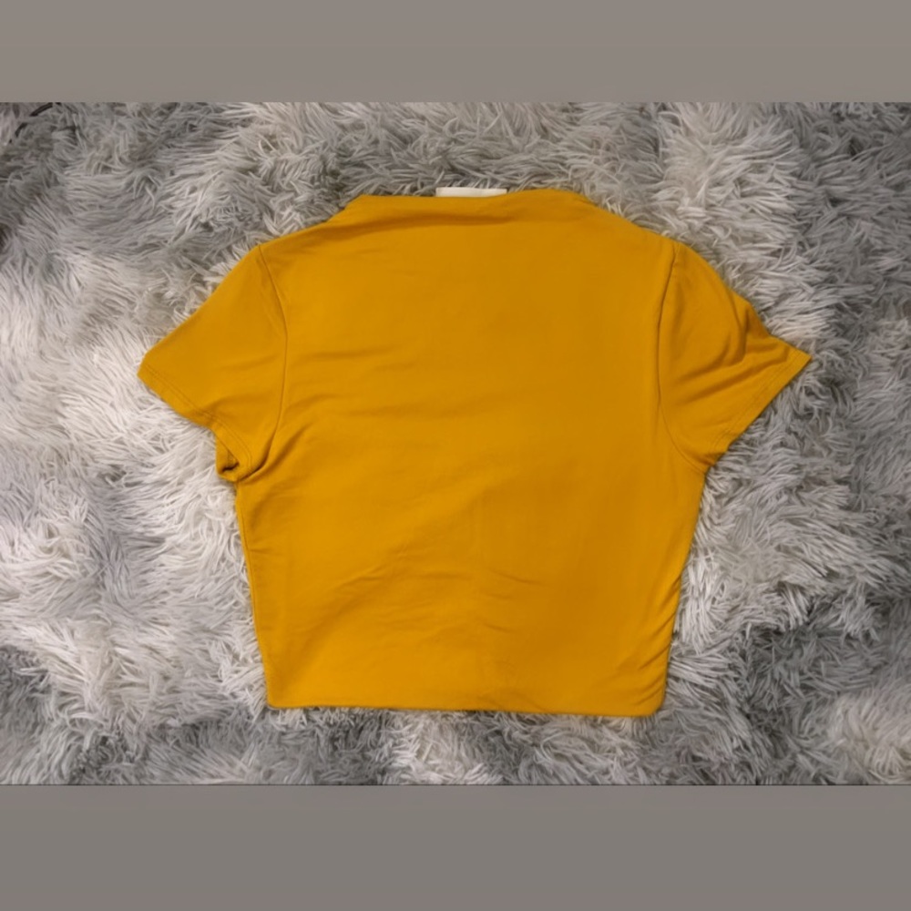Orange / yellow crop top 💛🧡